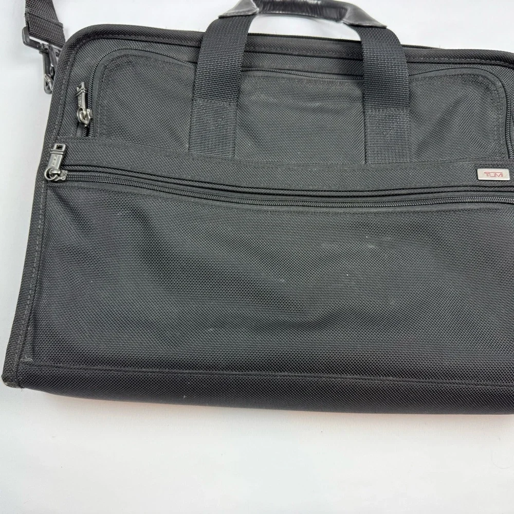 Tumi Business Travel Briefcase Shoulder Bag Black Nylon 2 Way Laptop Case